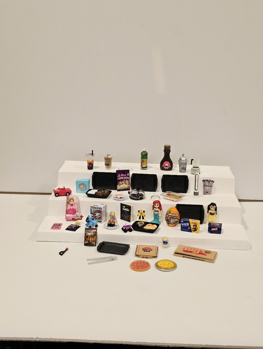 Mini Brand Collectible Figure Set